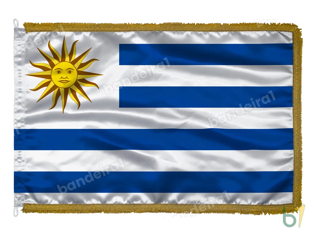 Bandeira do Uruguai — cetim com franja ouro velho